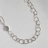 Asymmetric short links necklace