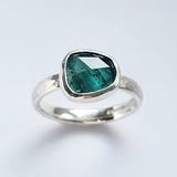 Grandidierite hammered ring