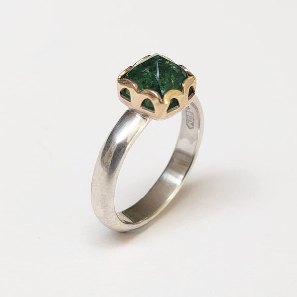 Green tourmaline pyramid ring