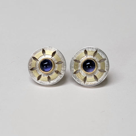 Iolite pierced flower earring