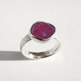 Hammered pink sapphire ring