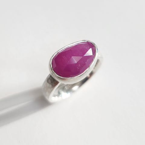 Hammered pink sapphire ring