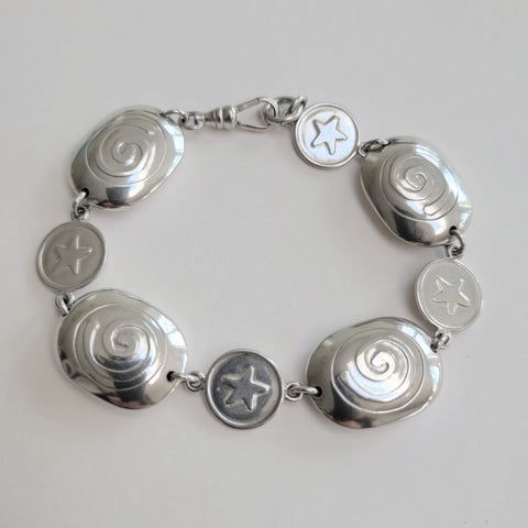 Star and spiral bead bracelet