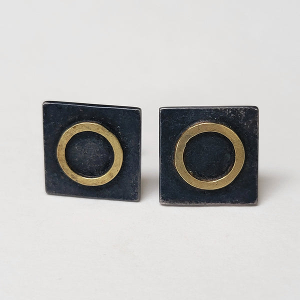 Square earring gold circle