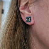 Square earring gold circle