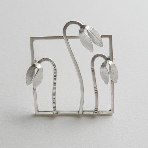Snowdrops brooch