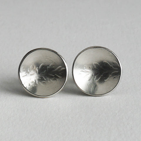 Dusty miller dish earring