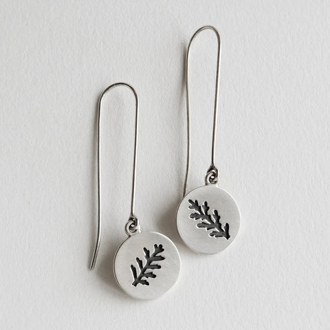 Round pierced leaf drop earring