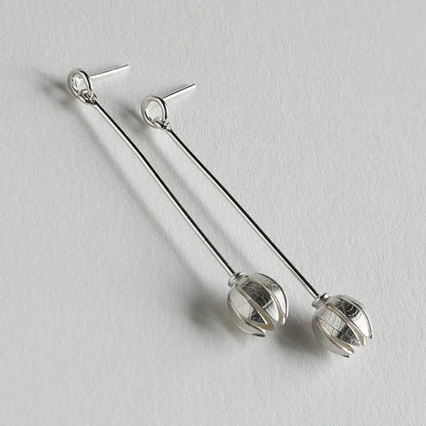 Bud drop earring