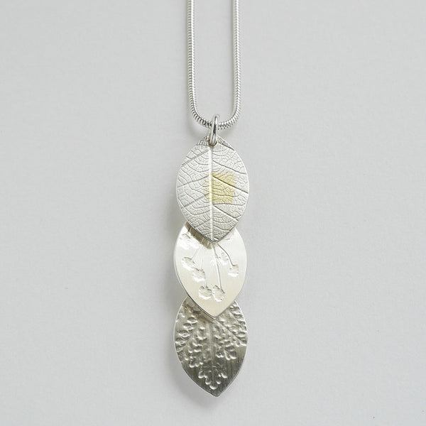3 leaf pendant
