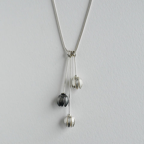 Bud drops pendant