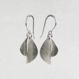 Teardrop wave earring